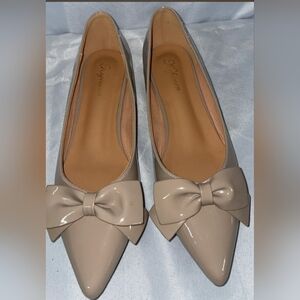 Nude Flats